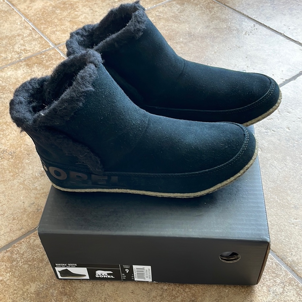 Brand new in box Sorel Nakiska Bootie Size 9